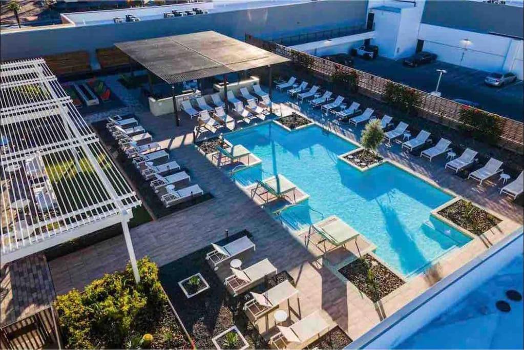 Sun Devil Studio With Rooftop Pool & Clubhouse! Tempe Bagian luar foto